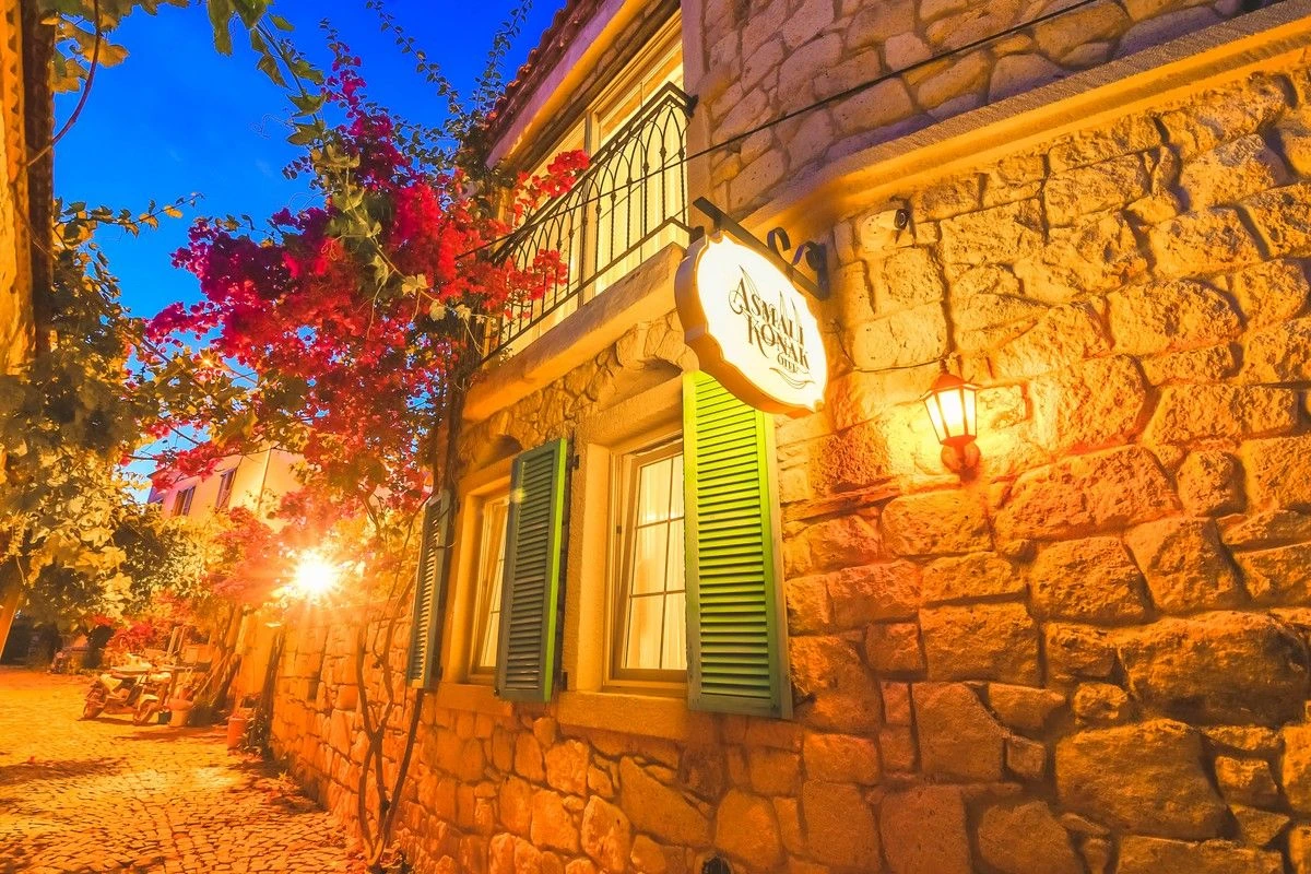 Alaçatı Asmalı Konak Otel