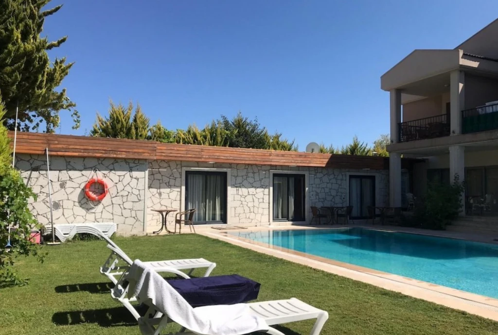 Limon Butik Otel Çeşme